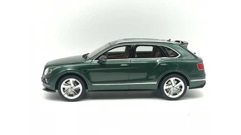 Bentley Bentayga sport package - voiture miniature 1/18ème
