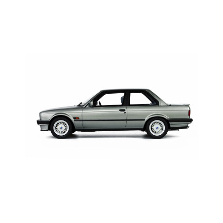 BMW 325i - voiture miniature 1/18ème