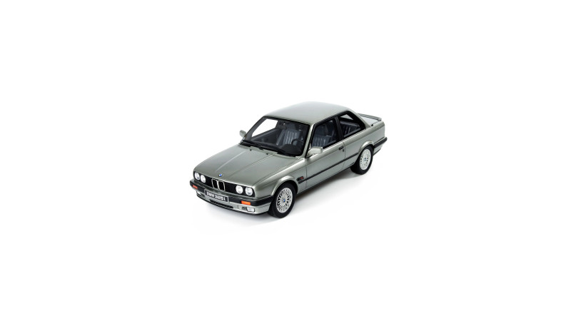BMW 325i - voiture miniature 1/18ème