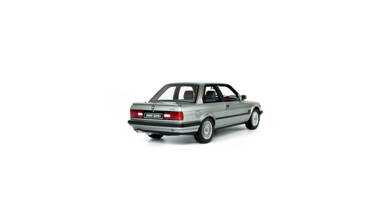 BMW 325i - voiture miniature 1/18ème