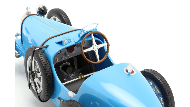 Bugatti T35 - voiture miniature 1/12ème