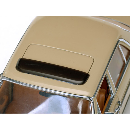 Sunstar 4578 Mercedes benz Stritch 8 Saloon - vue du dessus