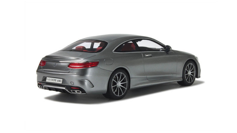 Gt Spirit GT063  Mercedes-AMG S 63 Coupé - profil arrière