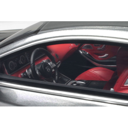 Gt Spirit GT063  Mercedes-AMG S 63 Coupé - avant volant