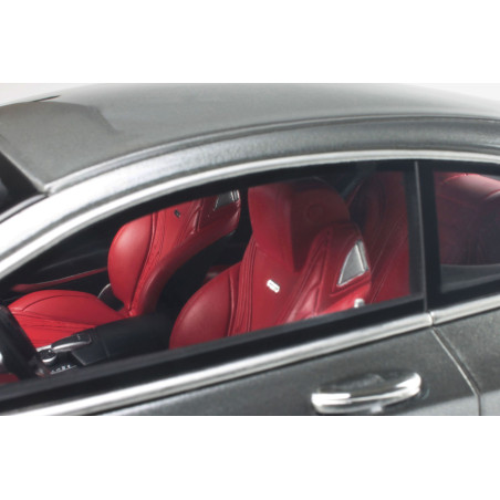 Gt Spirit GT063  Mercedes-AMG S 63 Coupé - top shot sièges