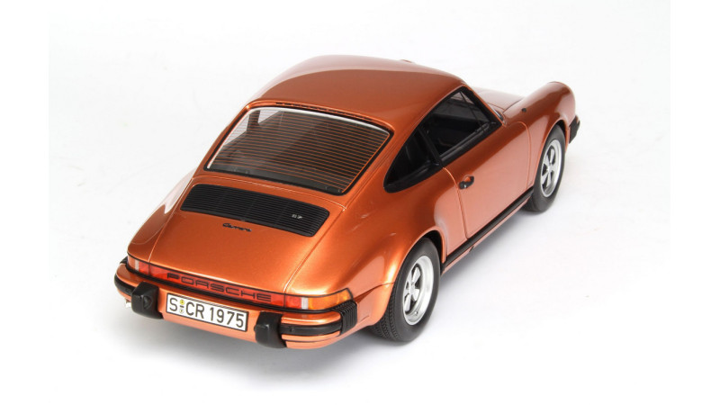 Porsche	911 Carrera 2,7 - voiture miniature 1/18eme