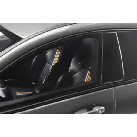 Mercedes benz AMG CLA 45 art edition - voiture miniature 1/18eme